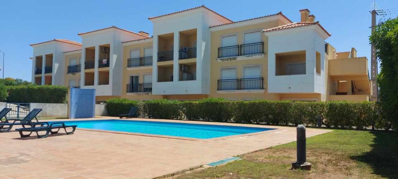 Apartamento Piscina 5 Minutos Praia ألكانتيريا المظهر الخارجي الصورة