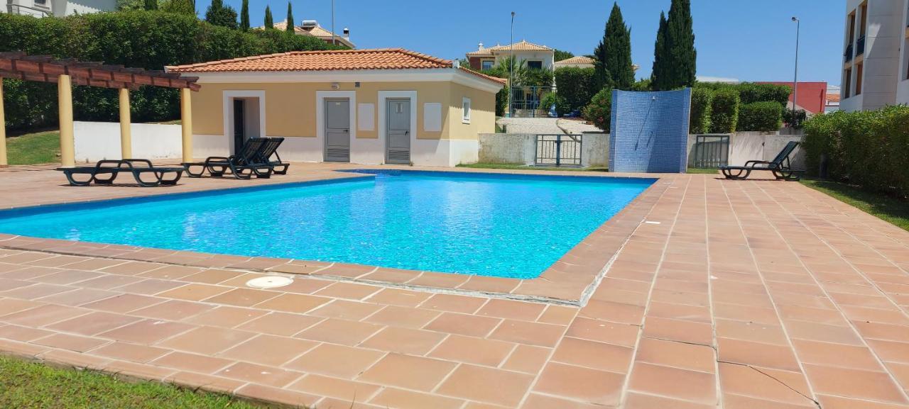 Apartamento Piscina 5 Minutos Praia ألكانتيريا المظهر الخارجي الصورة